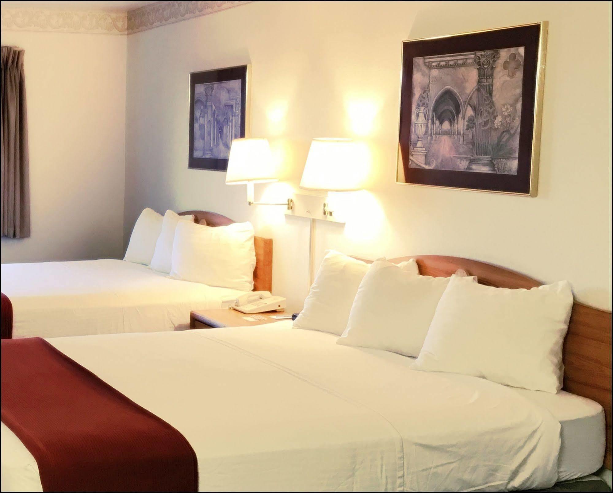 Peppermill Empress Inn Сентрейлия Экстерьер фото